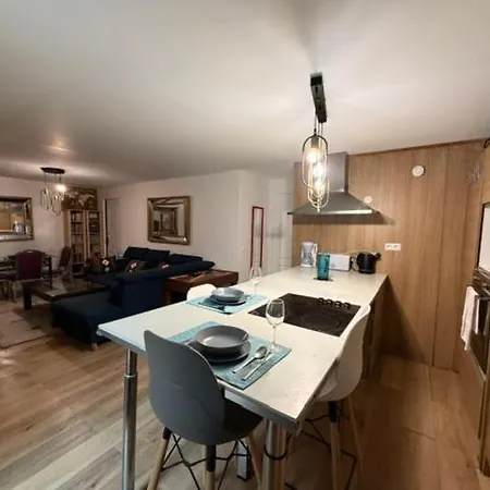 Harmony Flat Apartman Saint-Thibault-des-Vignes
